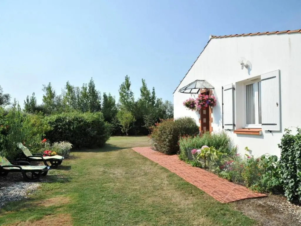Gîte familial avec jardin privé et barbecue près de La Barre-de-Monts - FR-1-426-104
