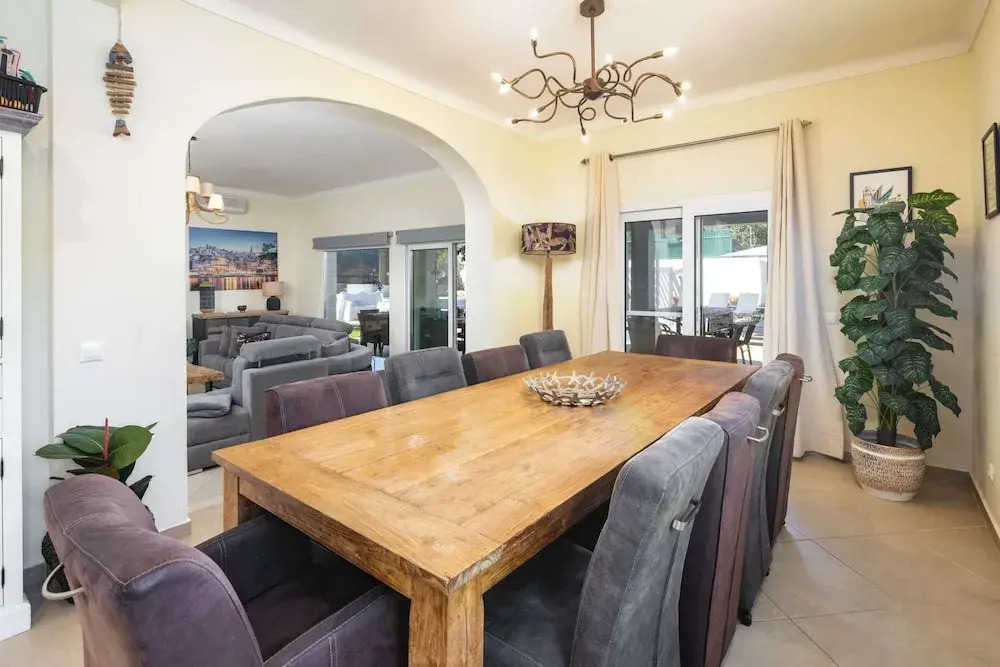 Villa in coastal town of Carvoeiro, Algarve