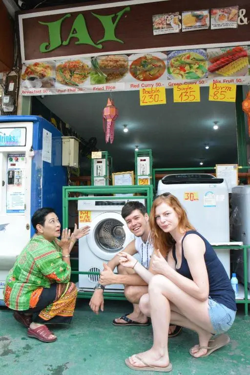 Jay Guesthouse and Restaurant