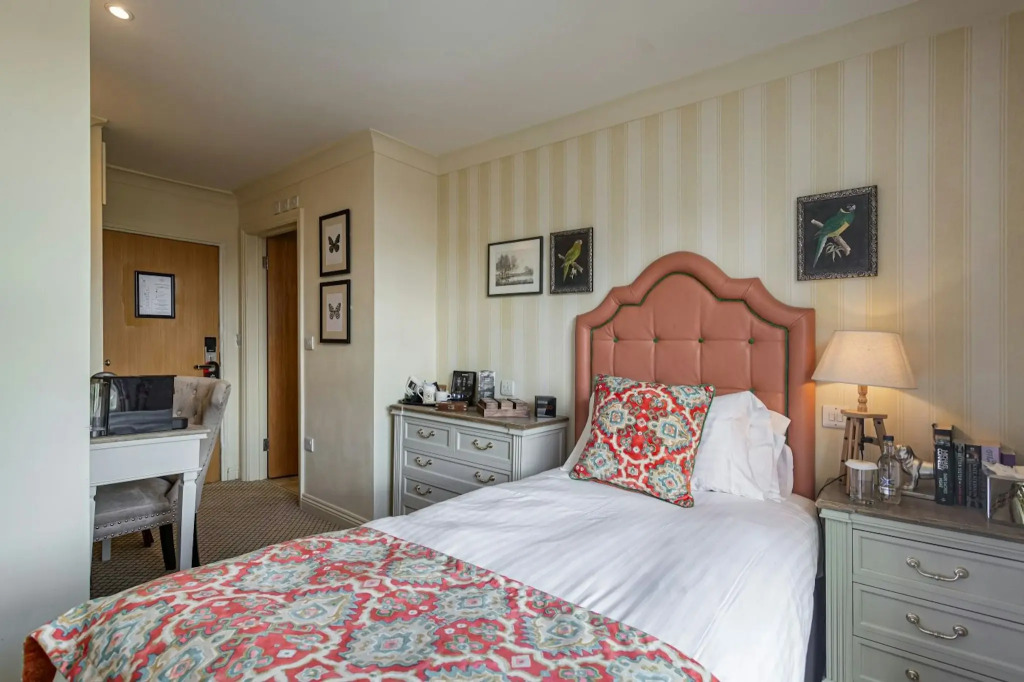 The White Horse Hotel, Romsey, Hampshire - The Coaching Inn Group