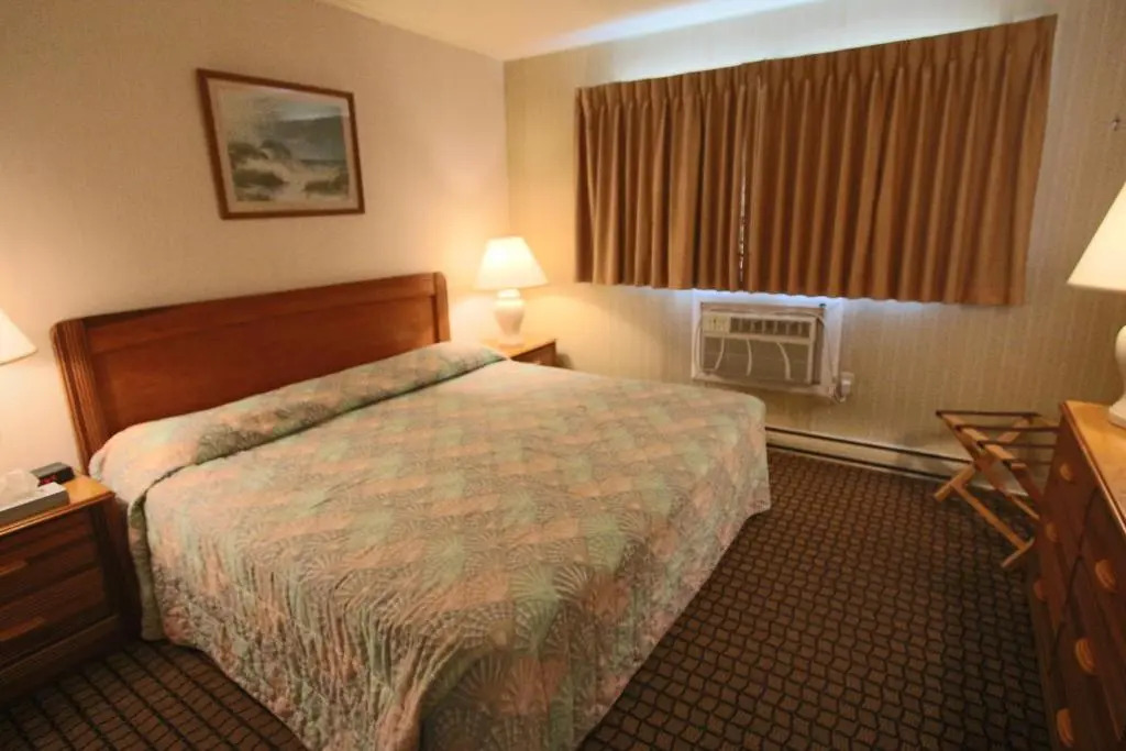 Colton Court Motor Inn