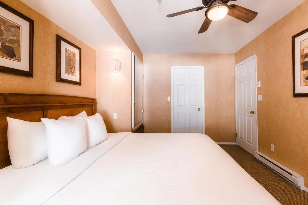Mountain View Suites & Residency at Fairmont Hot Springs