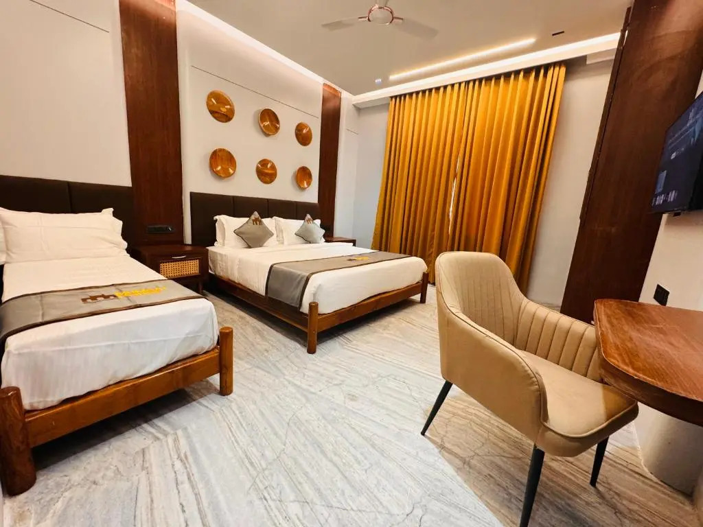 Hotel Mumbai House Pithampur