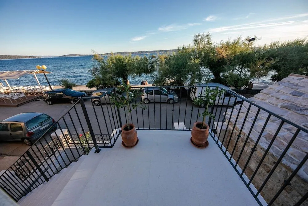 Villa Bante - Luxury Stone House
