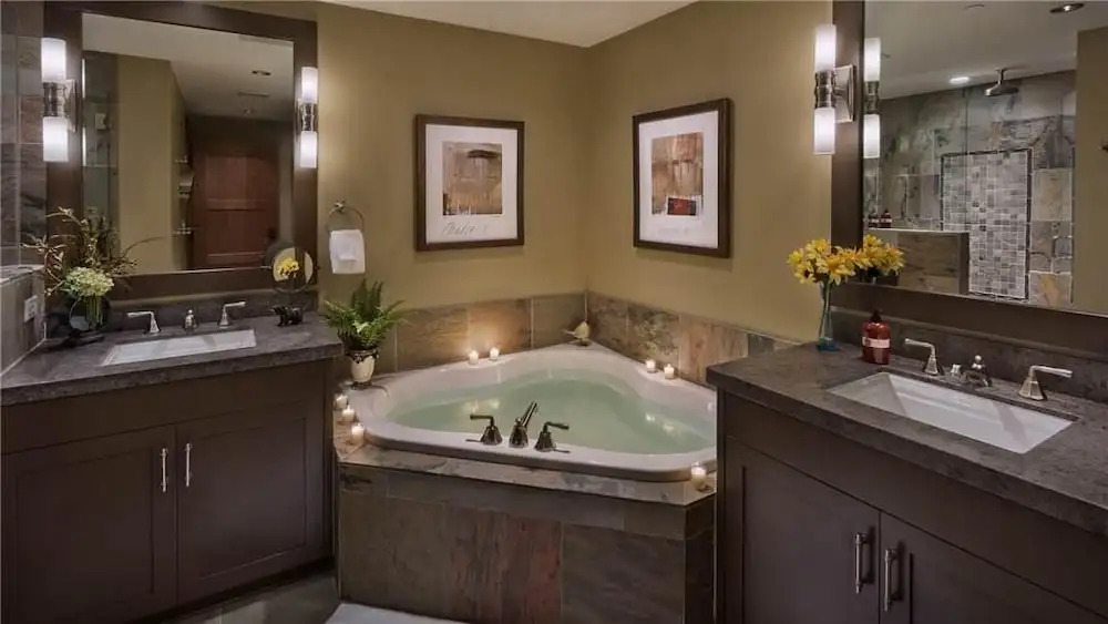Sleeping Giant 518 4 BedroomCondo By Moving Mountains