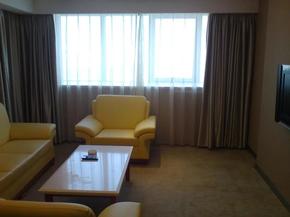Homeinn Selected Hotel (Shanghai Baoshan Changlin Road Tonghe Xincun Subway Station)