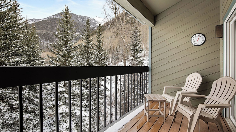 Riverside Condos B204 by Avantstay Condo Close To Downtown, Town Park & Ski Lift #8
