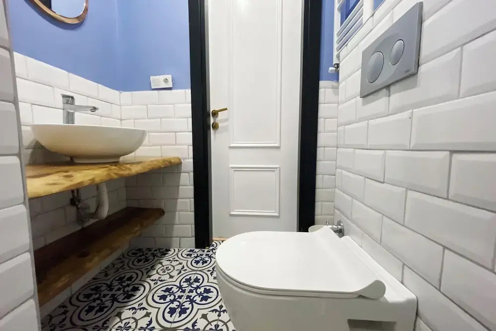 2BR and 2bath balcony apt in heart of isatanbul #3
