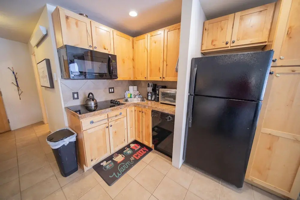 Edgewater 1436