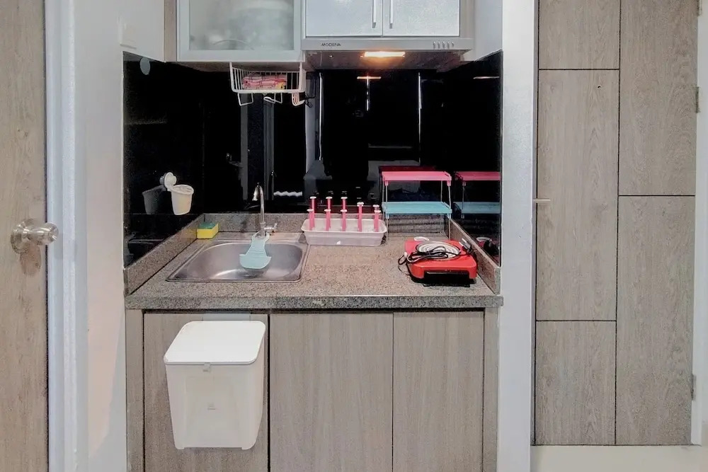 Simply Design Studio At Taman Melati Surabaya Apartment