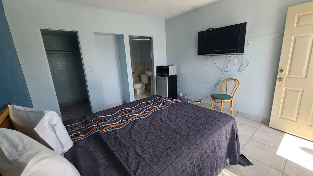 Green spot motel