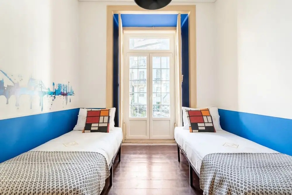 Artistic Alfama 4BR Cathedral Views Tram 28