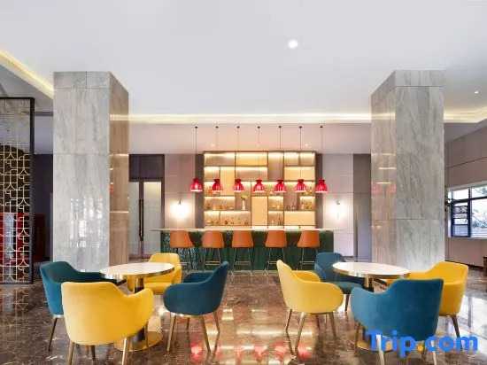 Jinjiang Metropolo Hotel (Huangshi Development Zone Olympic Sports Center Baihuayuan)