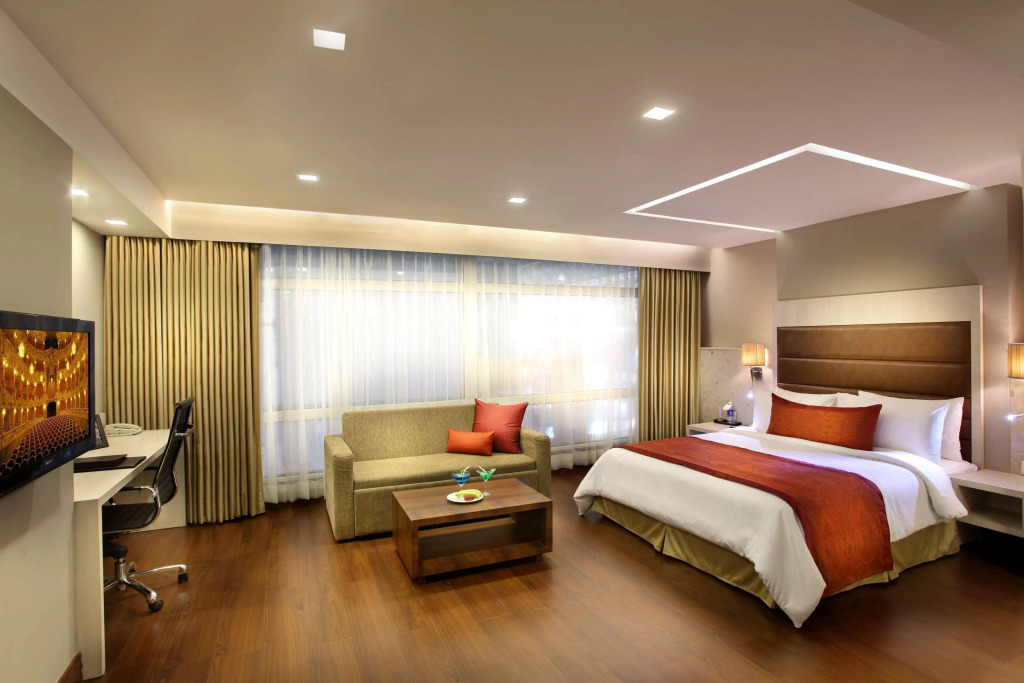 Mahagun Sarovar Portico Suites