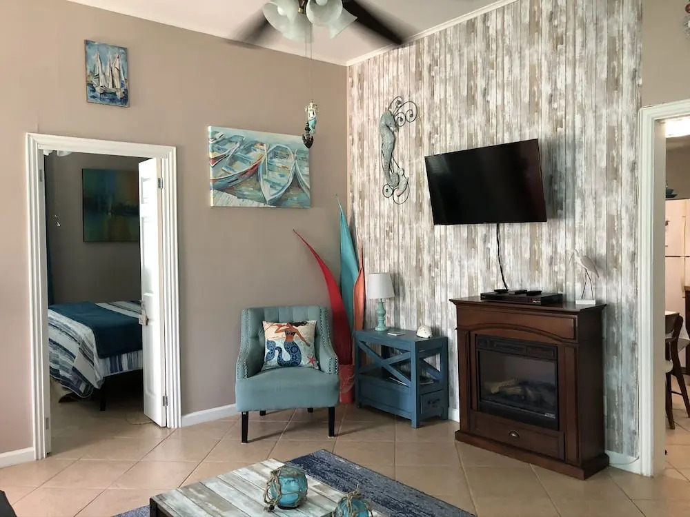 Ocean Blue And Ocean Breezes 2 Bedroom Home