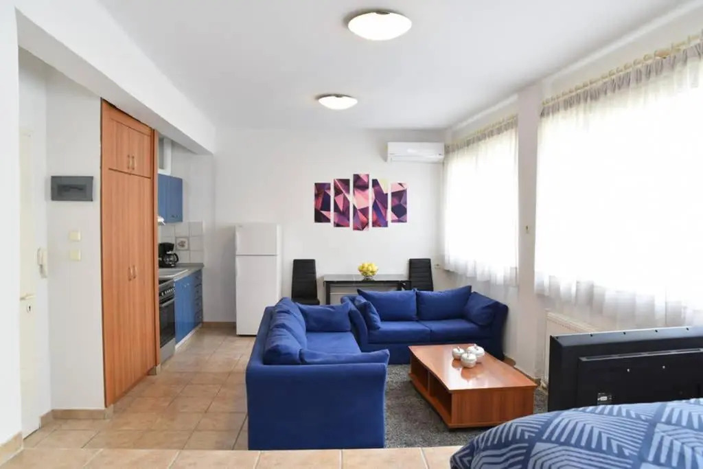 A Modern Bright Studio In The Center Of Kastoria