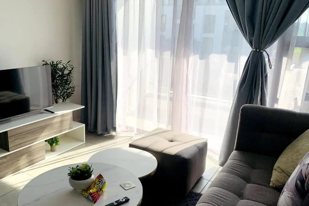 Munyaka Waterfall: Executive Apartment