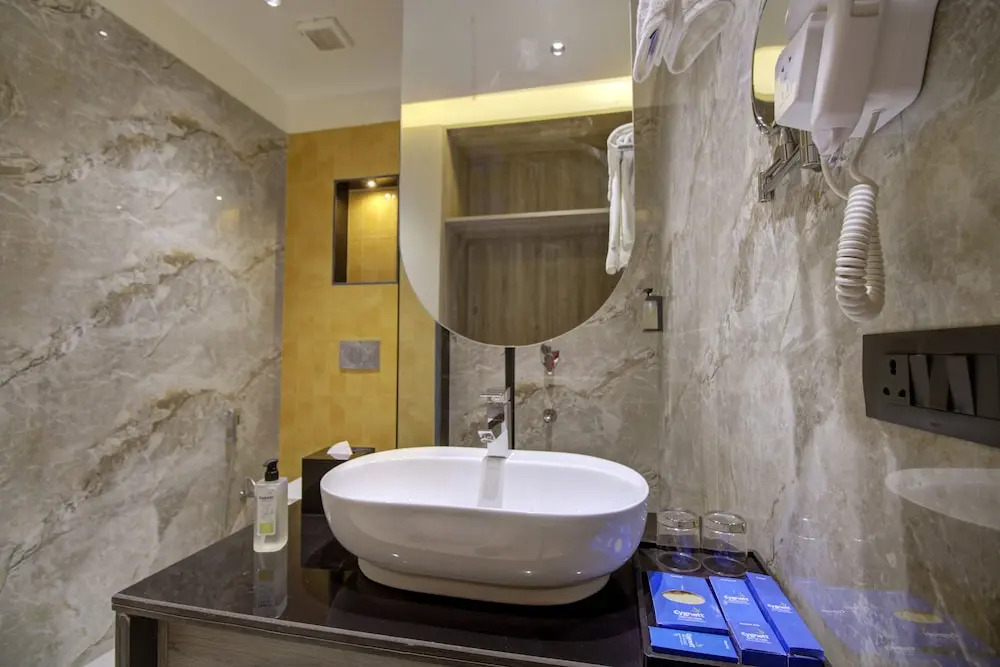 Cygnett Collection K K Hotel