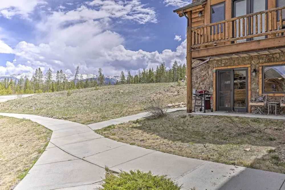 Peaceful Fraser Condo w/ Patio - by Hiking Trails!
