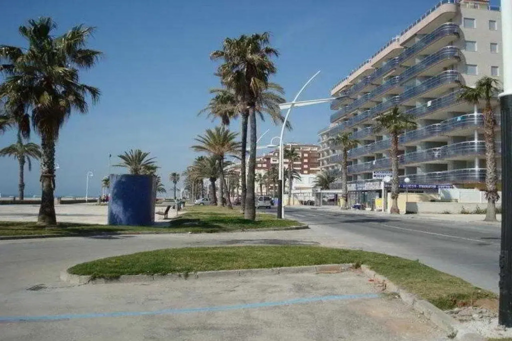 Apartamentos Papa Luna 3000