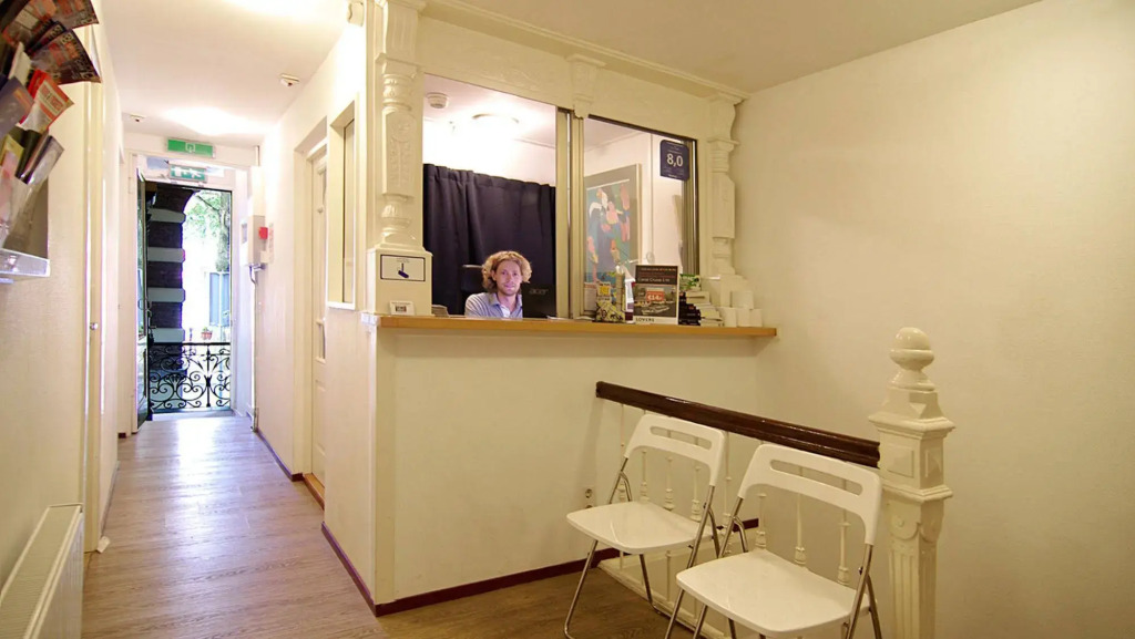 Weber Hotel 117