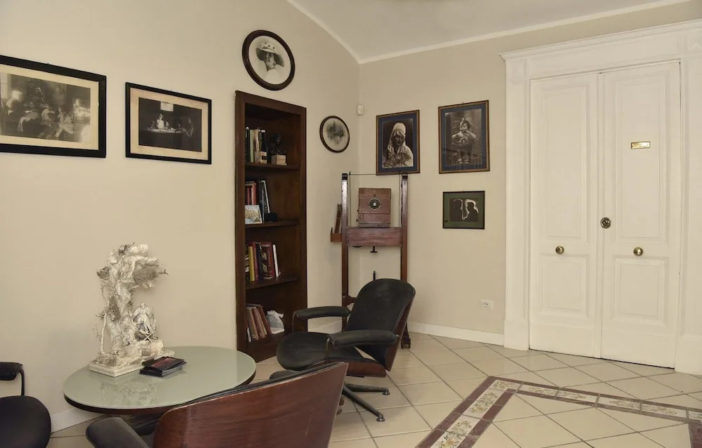A' Studio Apartment - BH 117
