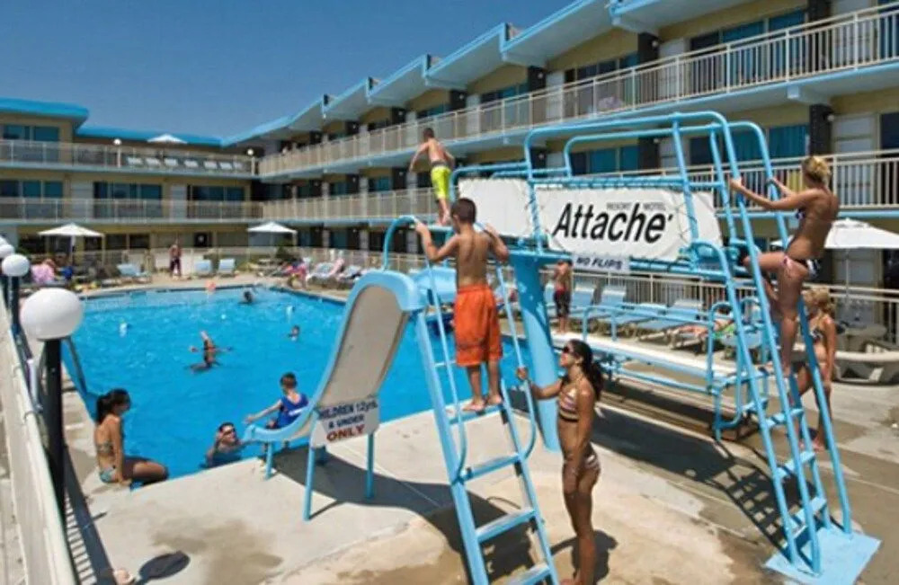 Attache Motel