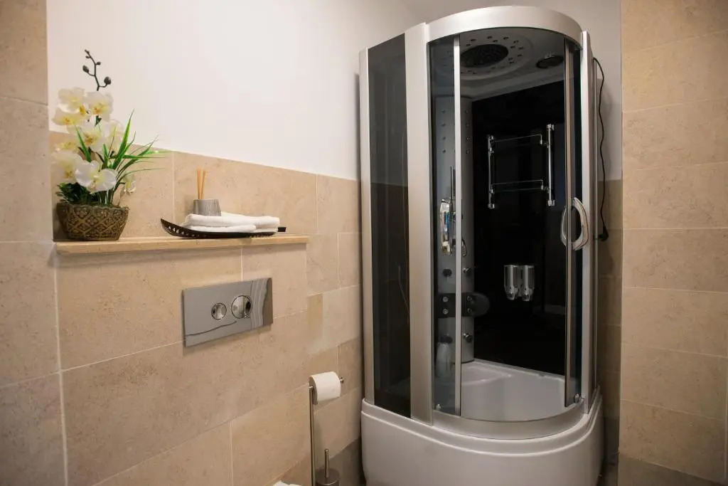 Lira Holiday Apartments