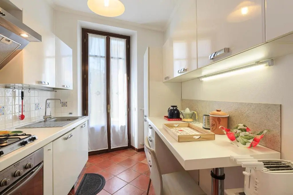 Dolfin - Nel Centro di Stresa - by Impero House