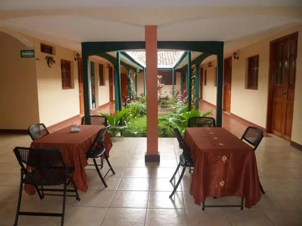 Hotel Leon del Sol