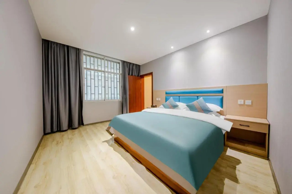 Kunming Changshui Airport Dezun Business Hotel