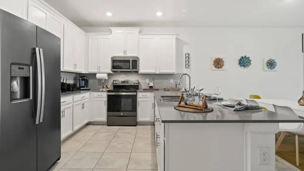Stylish 3BR Condo Championsgate w Water Park