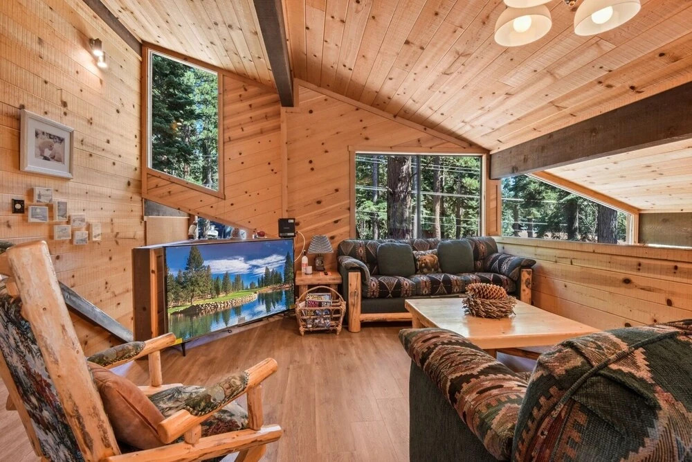 Fireside Chalet - Walk To Beach 4 Bedroom Cabin by Redawning
