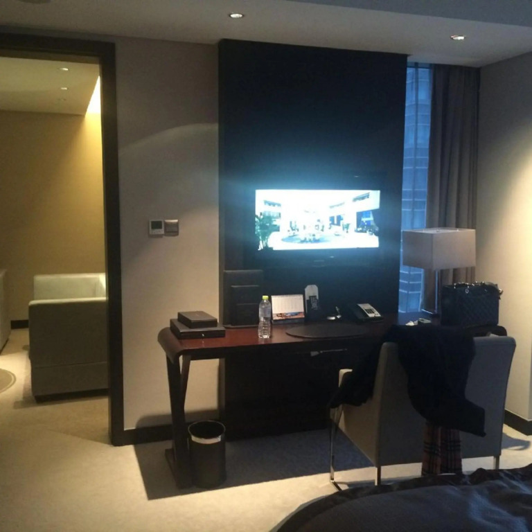 Howard Johnson IFC Plaza Ningbo