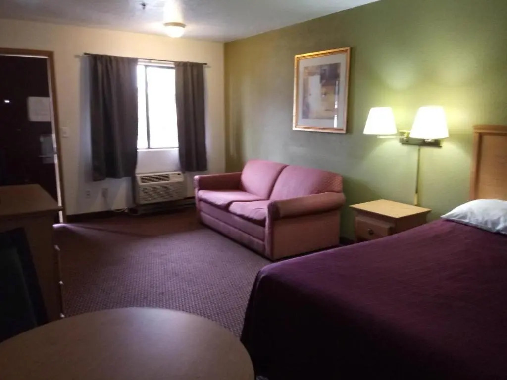 Centralia Inn