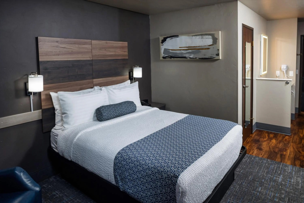 Hotel J Green Bay