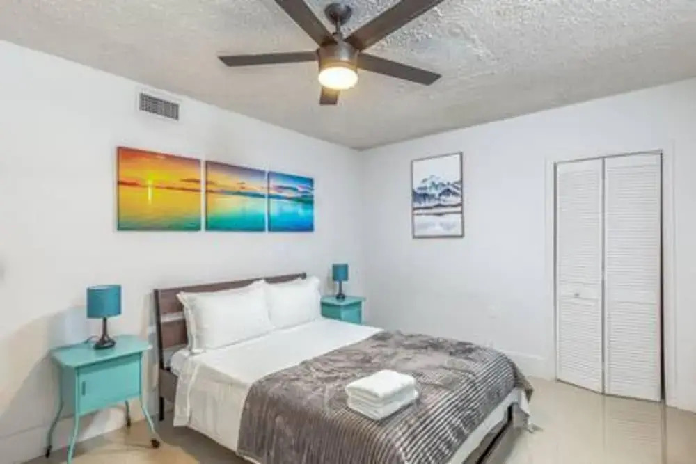 1720 Wa Kee 1B 4 Queen Beds Sleep 8 Pool Parking Wi-fi Patio