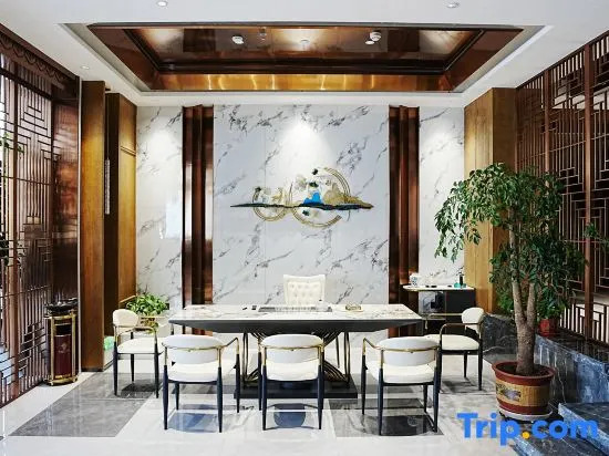 Yichun Yuhao Business Hotel