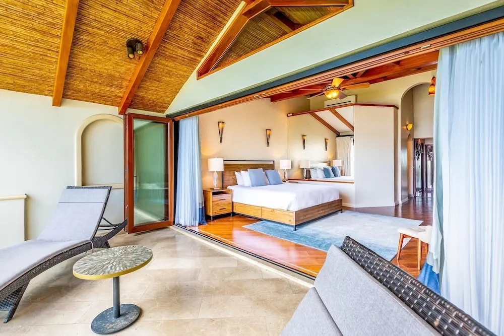 Spacious Open-Concept Condo with Stylish Design, Direct Beach Access & Resort-Style Amenities