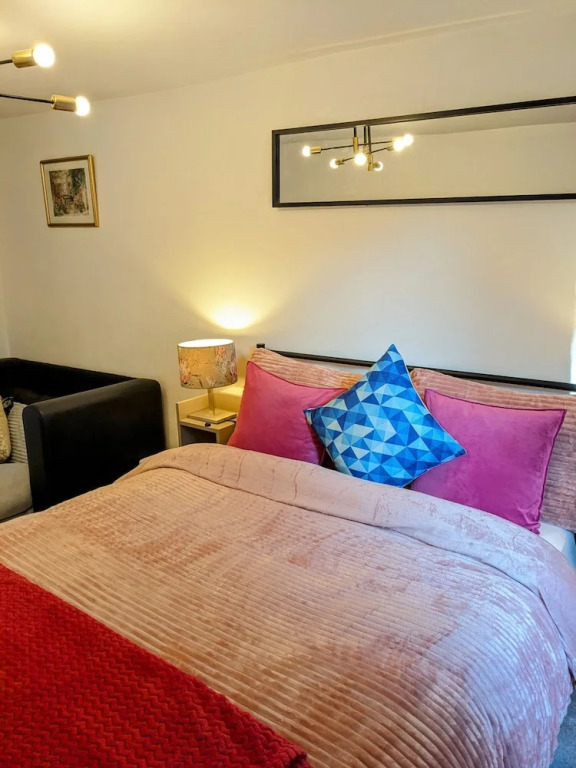 Small 1-bed Apartment in London