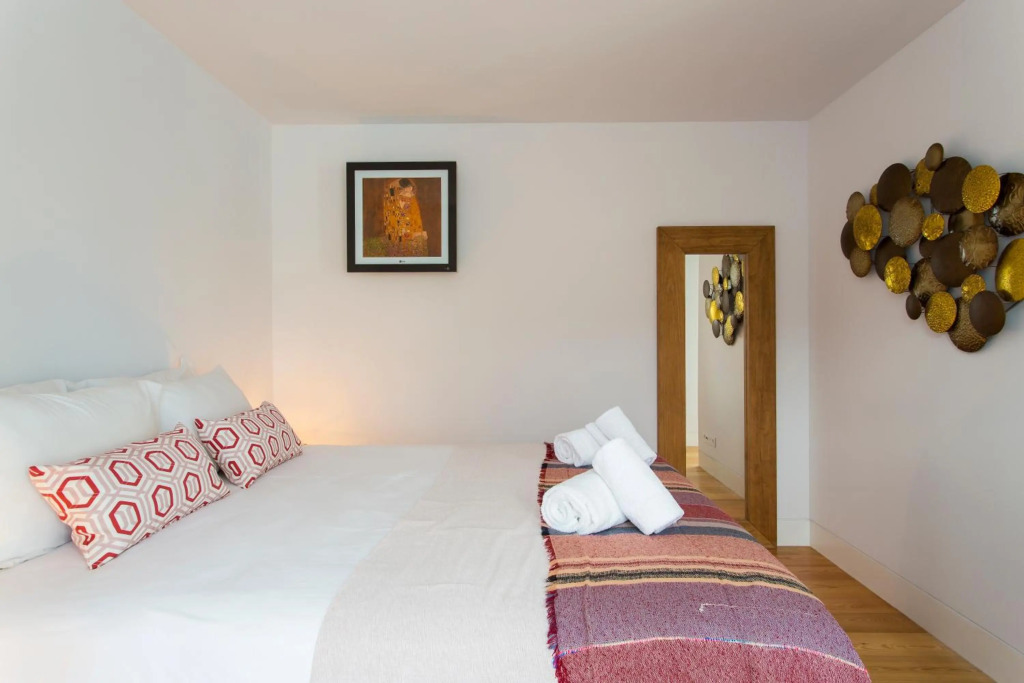 Leisure Luxury Downtown Duplex Lisbon by Altido