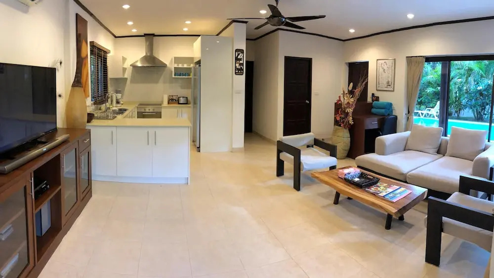Beachfront Resort Villa Fleur w Private Pool at Only 20 Meters From Beach