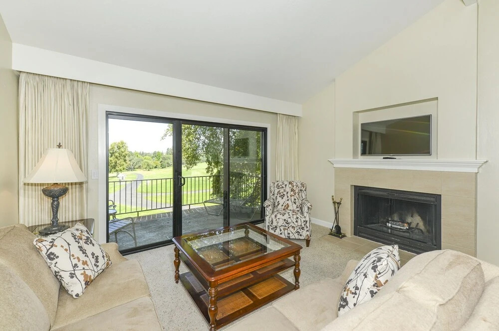 841 Oak Creek At Silverado 2 Bedroom Condo