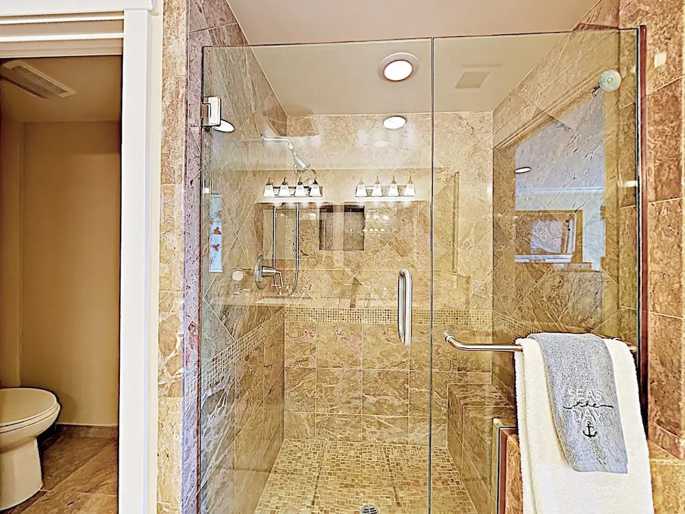 2310 Kingsbridge Lane Home 3 Bedrooms 2.5 Bathrooms Home
