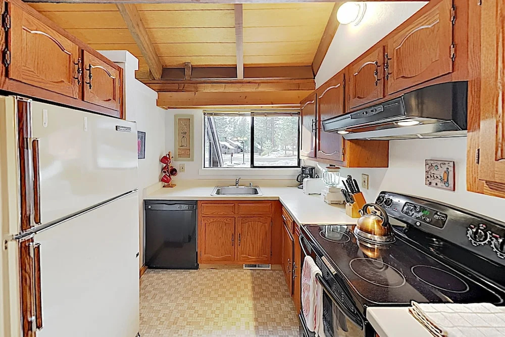 All-seasons , Near Northstar Resort 2 Bedroom Condo