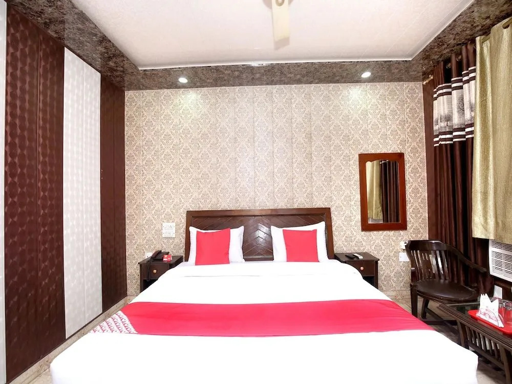 OYO 15772 Silver City
