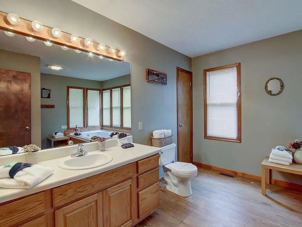 Dreamweaver 1 Bedroom 1 Bathroom Cabin