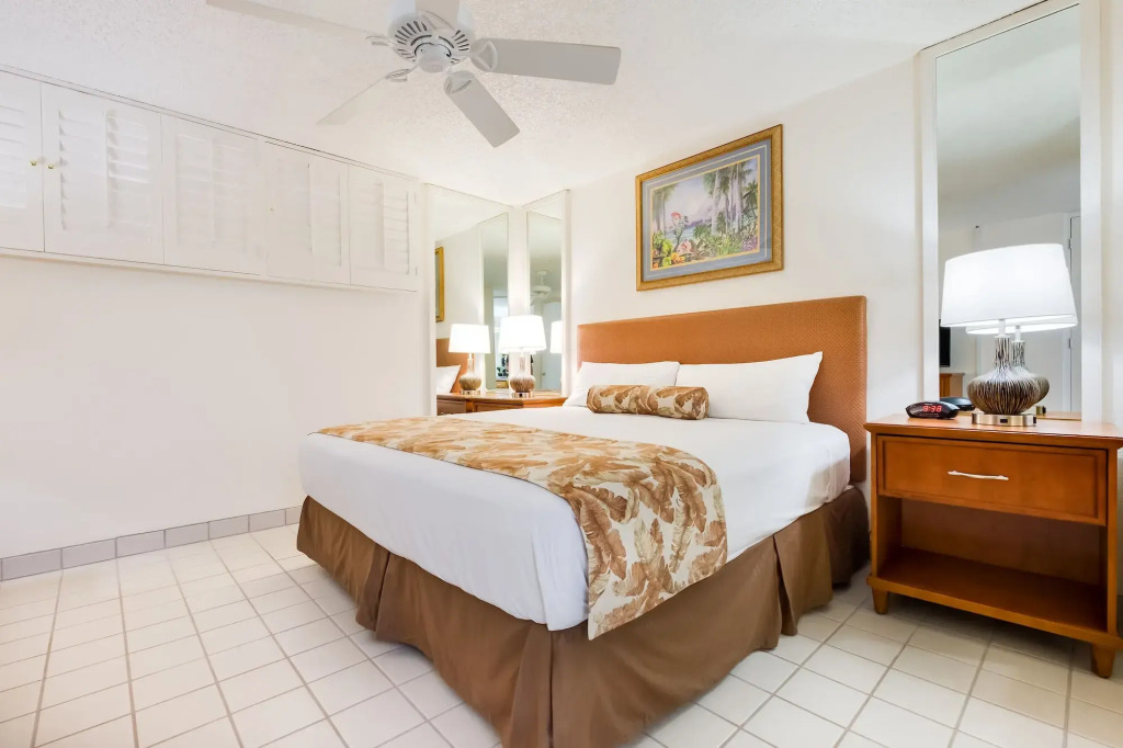 Maui Schooner Resort