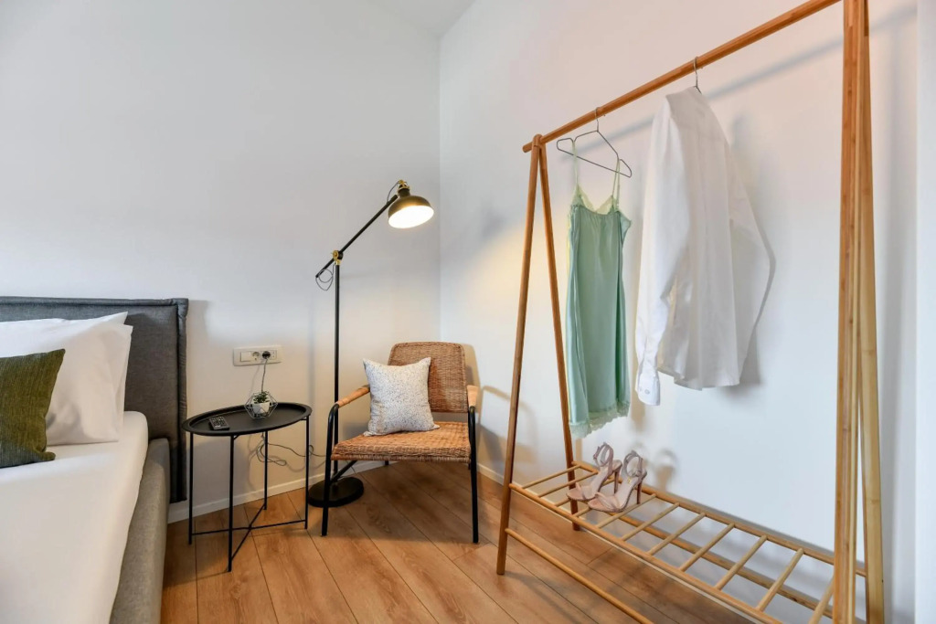 Modern holiday apartment "Libra" with swimming pool