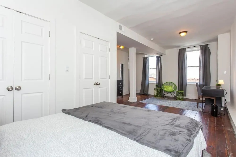 Expansive Loft Located in the Heart of Old City